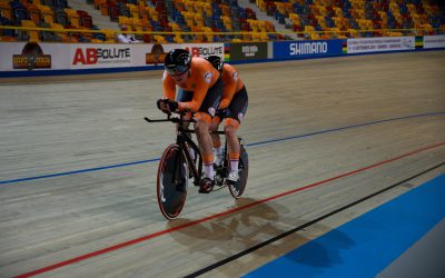 MMF Steunt paracyclers Imke en Larissa